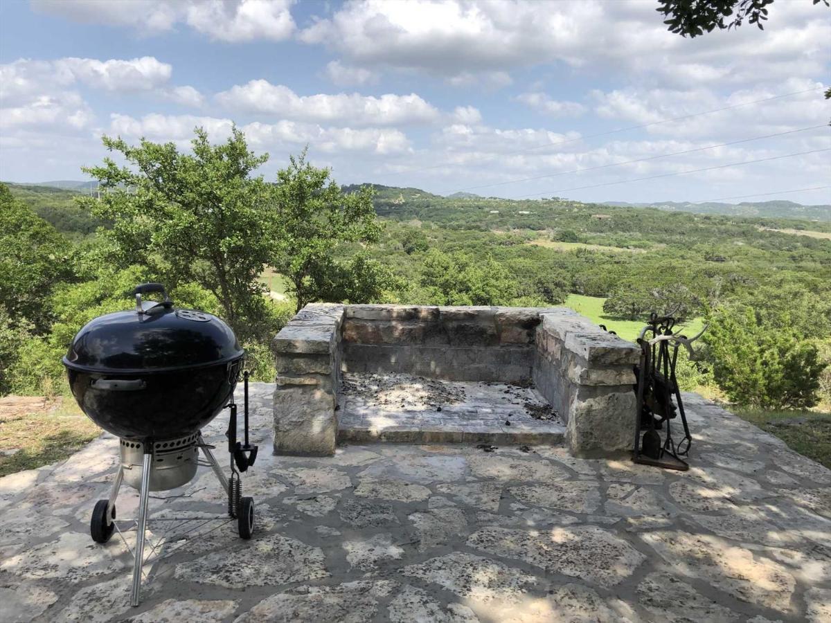 Hotel Rockin' B Ranch Bluff House Pipe Creek Exterior foto